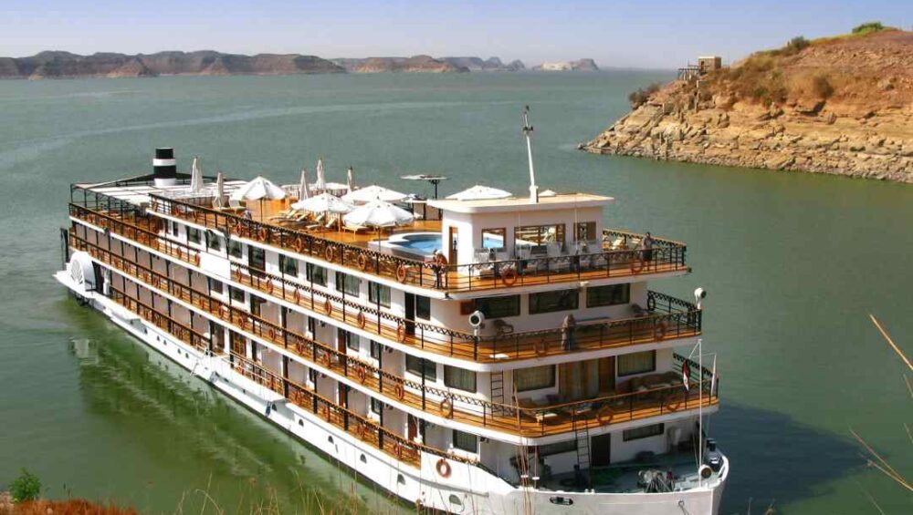 Dahabiya cruise